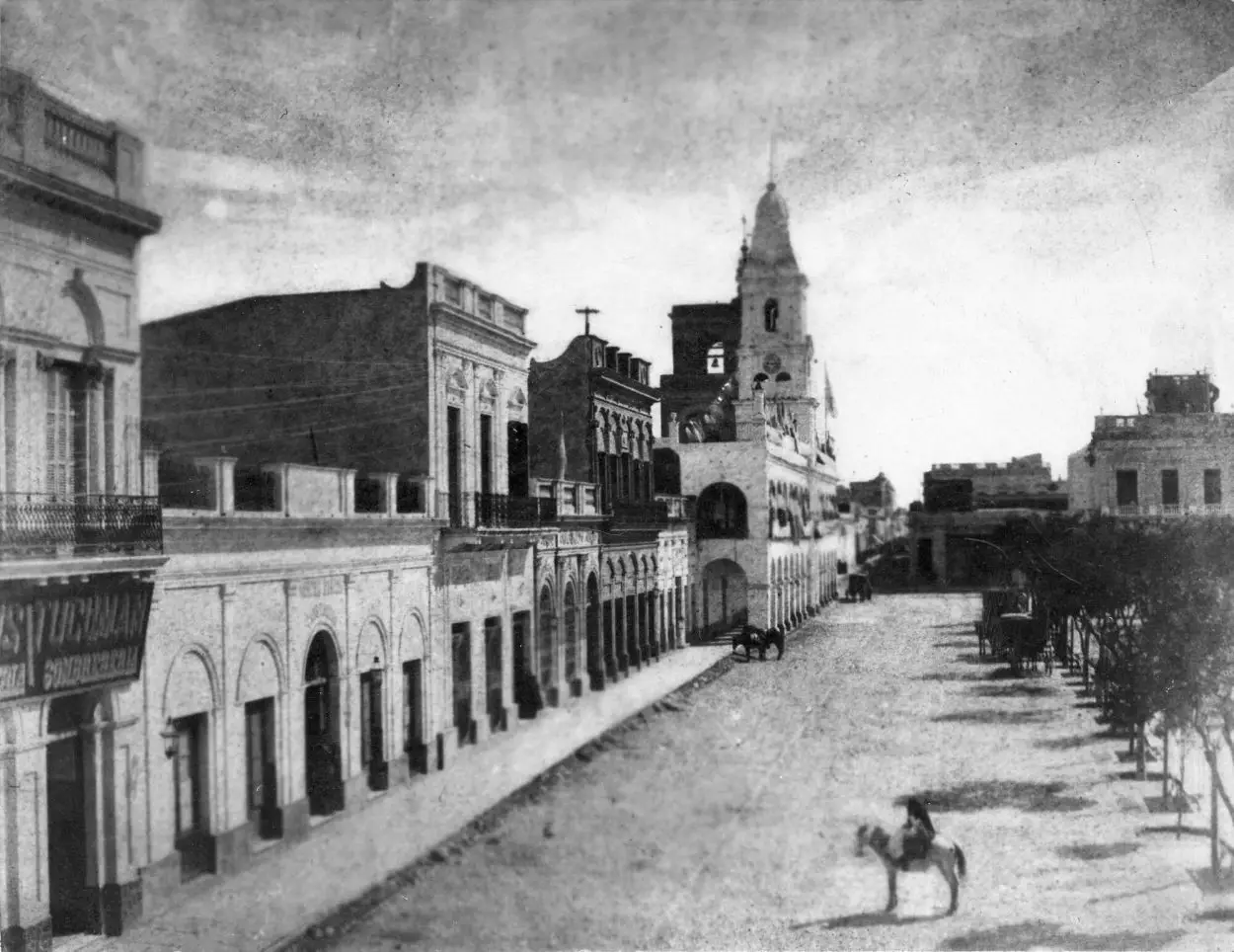 Recuerdos fotográficos: los constantes cambios de la casa donde nació Alberdi