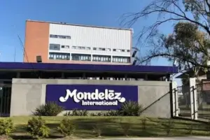 La fábrica de Milka y Oreo frenará su producción en pleno diciembre por la caída de las ventas