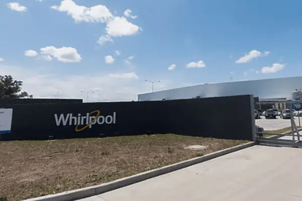 Efecto dominó: despidos en las proveedoras de Whirlpool tras el cierre de la planta en Pilar