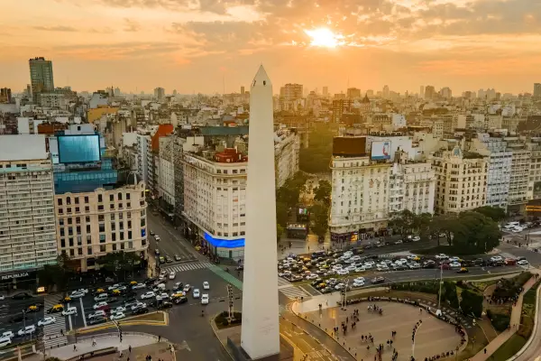 Más de un millón de visitantes eligieron a Buenos Aires durante los fines de semana largos de 2025