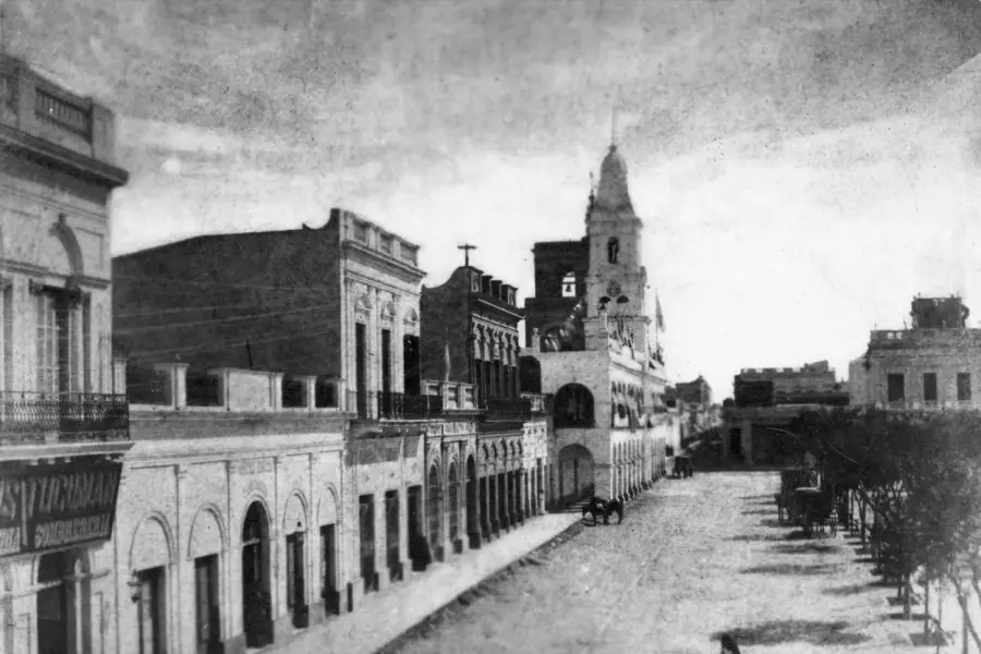 Recuerdos fotográficos: los constantes cambios de la casa donde nació Alberdi