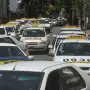 En San Miguel de Tucumán    hay cuatro veces más taxis de    lo que se recomienda