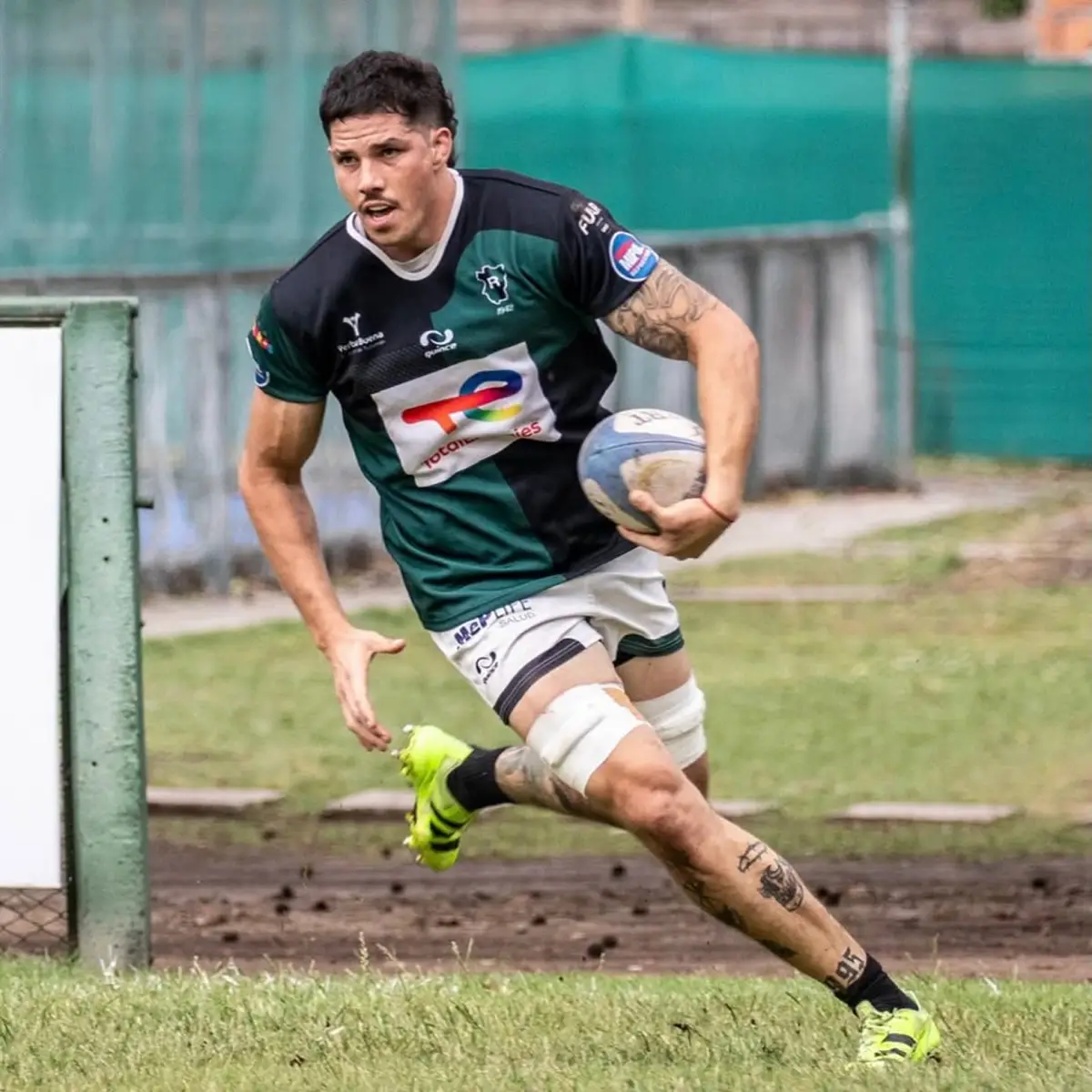 SEGUNDA LÍNEA IZQUIERDO. Juan Cruz Guzmán fue una de las figuras de la final del Regional del NOA.