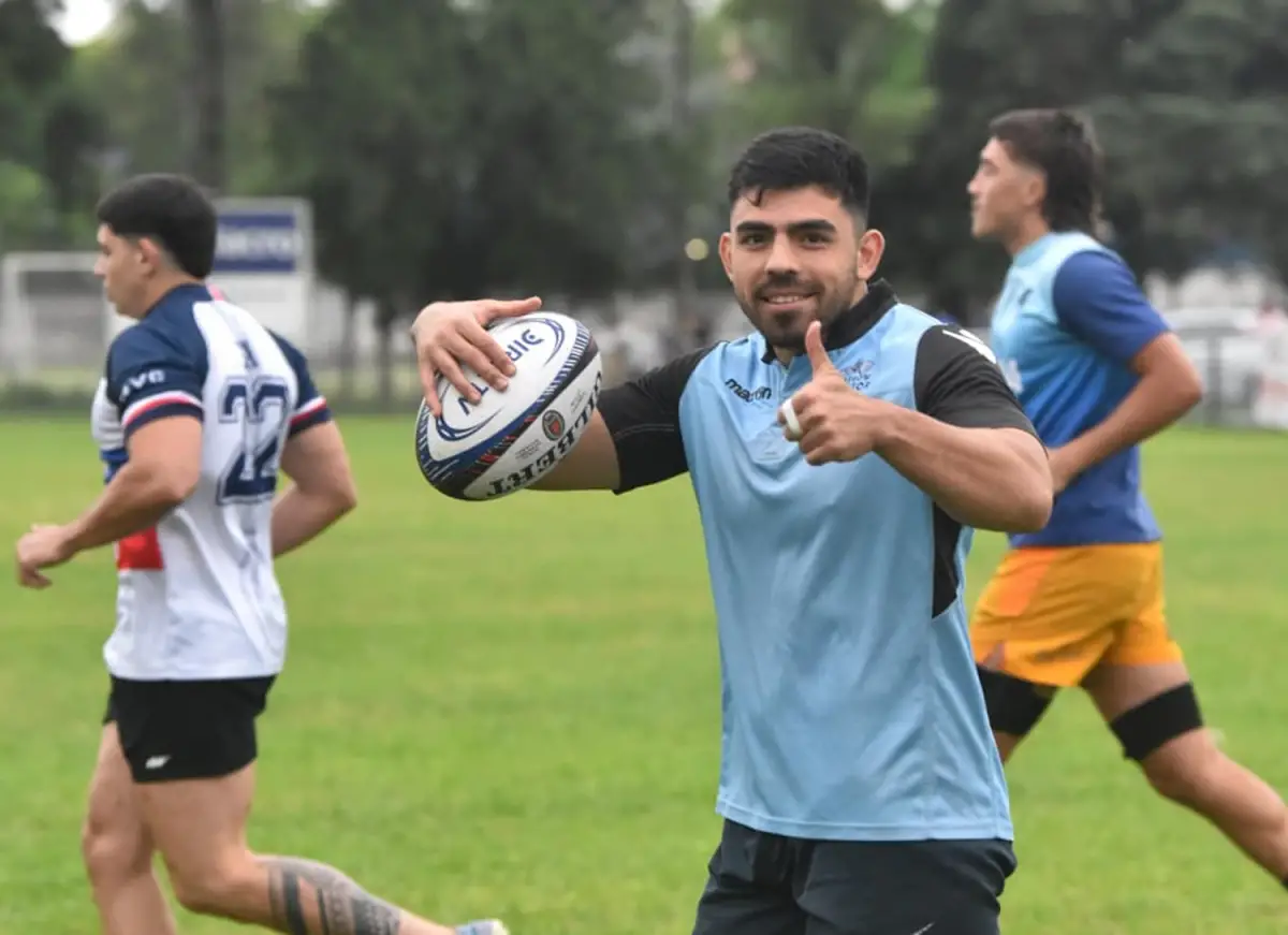 HOOKER. Matías Orlande fue el capitán de Natación y Gimnasia en esta temporada.