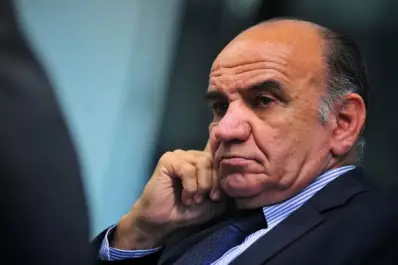 Con qué fundamentos se archivó el pedido de destitución contra Edmundo Jiménez