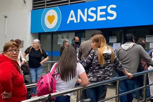 El programa de Desempleo ofrece pagos durante un período para que los desempleados cuenten con un ingreso fijo.