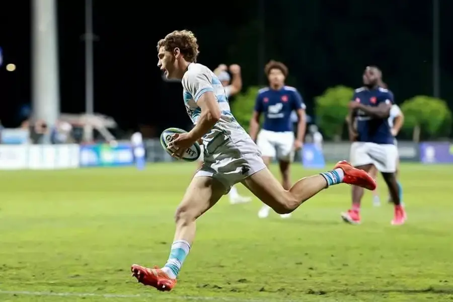 CENTRO. Pedro Coll consiguió la medalla de bronce con Los Pumitas este año.