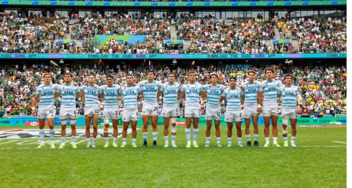 LEVANTADA. Los Pumas 7's terminaron en el segundo puesto en el Seven de Ciudad del Cabo.