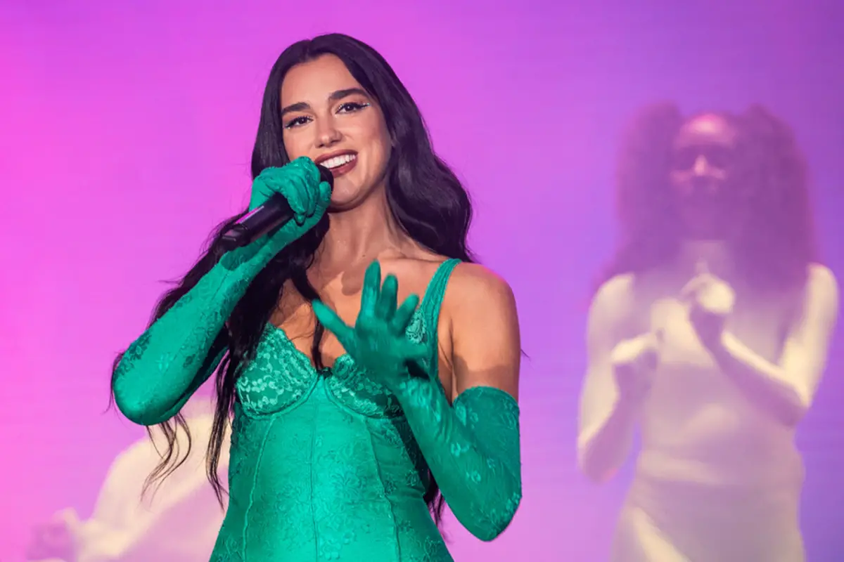 Uno por uno: todos los covers que realizó Dua Lipa en su gira de 2025