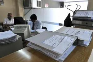 El Estado recortó 2.500 puestos por mes