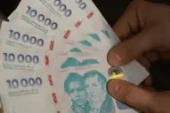 El fenómeno del trabajador pobre se consolida en Argentina: según un informe el 72% de los empleados gana menos de $1 millón y no logra llegar a fin de mes