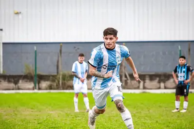 Creció en Los Sueldos, Atlético estuvo a punto de dejarlo libre y hoy saltó de la Liga Tucumana a Primera