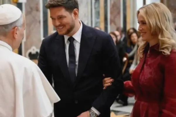 Luisana Lopilato y Michael Bublé emocionaron al Papa León XIV en un concierto solidario en el Vaticano