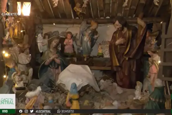 Un universo navideño bien tucumano: el pesebre de 250 piezas que une a tres generaciones