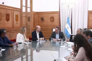 Última cita del Consejo de Mayo: el Gobierno busca capitalizar el disenso y acelera el debate