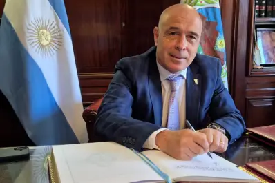 Con Milei y Villarruel en el exterior, un senador puntano quedó a cargo de la Presidencia