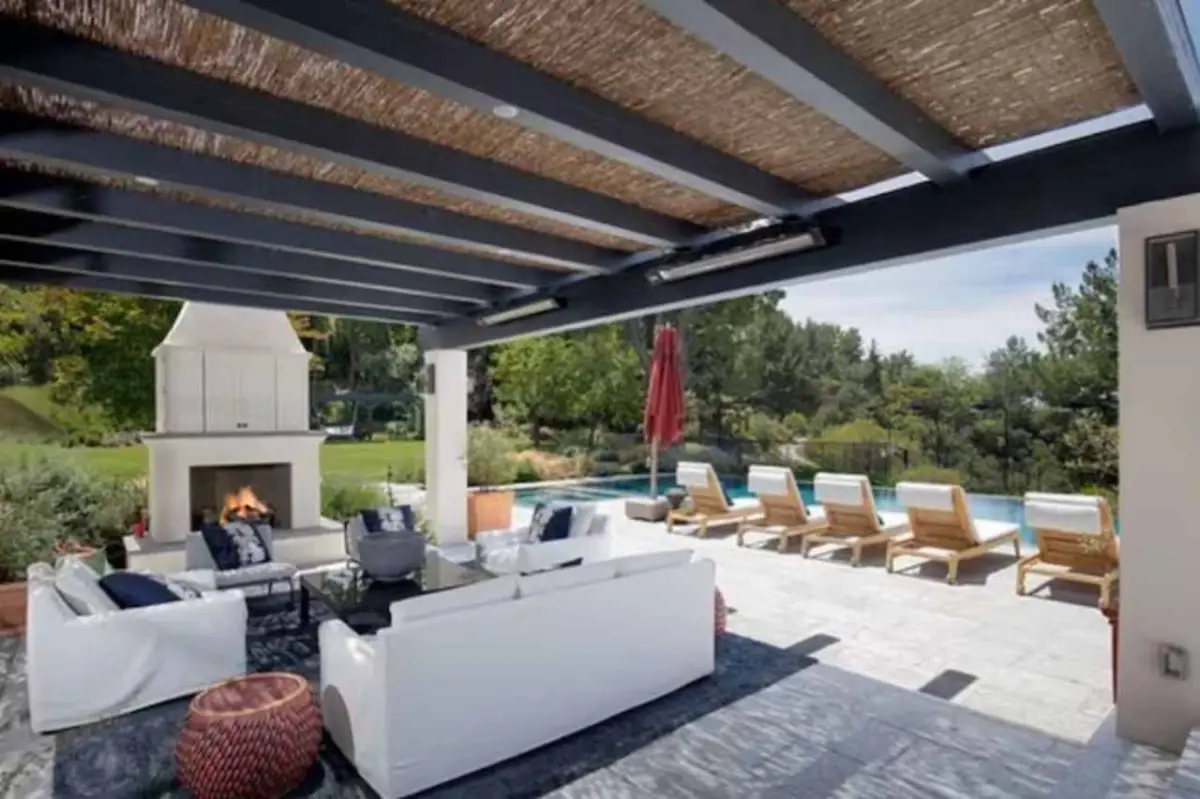 Así es la mansión de Justin Bieber en California: detalles del palacio moderno con paredes de cristal