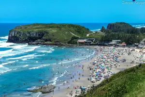 Cuál es la playa de Brasil más cercana a Argentina para visitar en el verano 2026: todo lo que tenés que saber