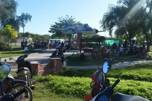 Segundo caso en Santiago del Estero: un emprendedor tucumano vendía sándwiches de milanesas de papel higiénico