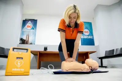 Capacitaron a personal de Defensa Civil municipal en RCP y primeros auxilios