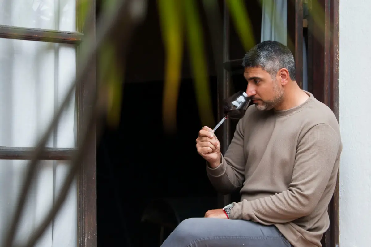 ESPECIALISTA. Elías Paste se considera un educador en el mundo del vino. LA GACETA/FOTOS DE DIEGO ARÁOZ 