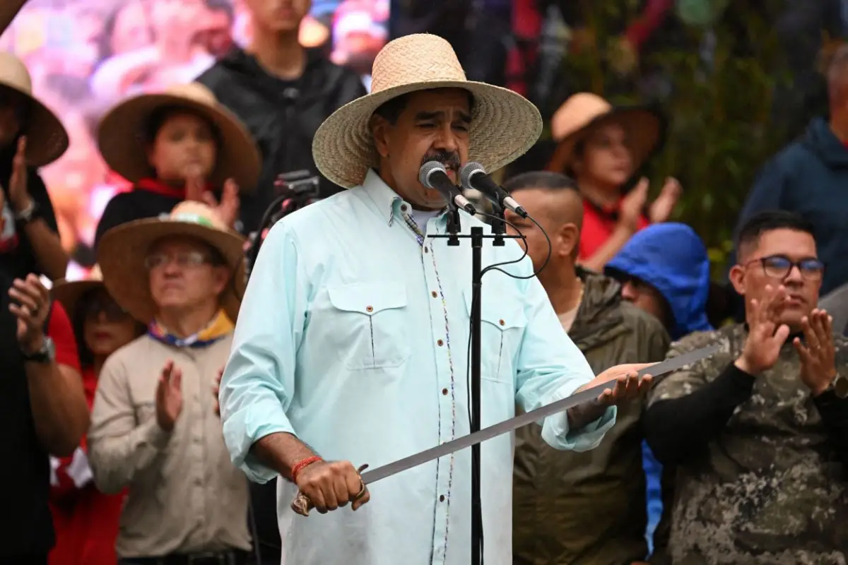 HOMENAJE. Maduro, en el acto, a 166 años de la batalla de Santa Inés, clave para la soberanía venezolana.