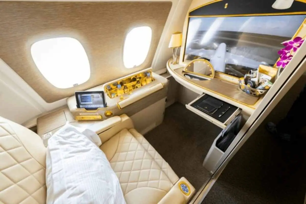 Cómo es el avión más lujoso del mundo: doble piso, spa a bordo y pasajes de U$S 20.000