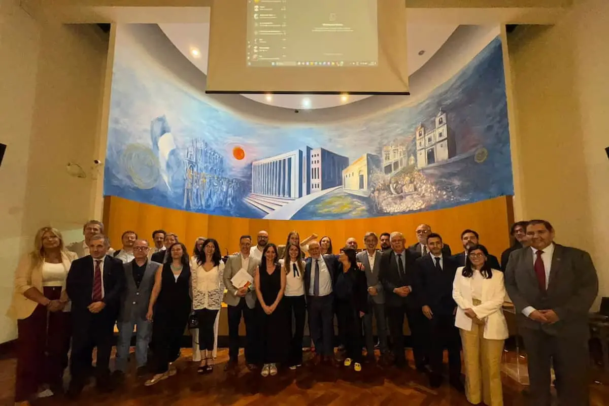 Los jueces y juezas reunidos en la Facultad de Derecho de la UBA.