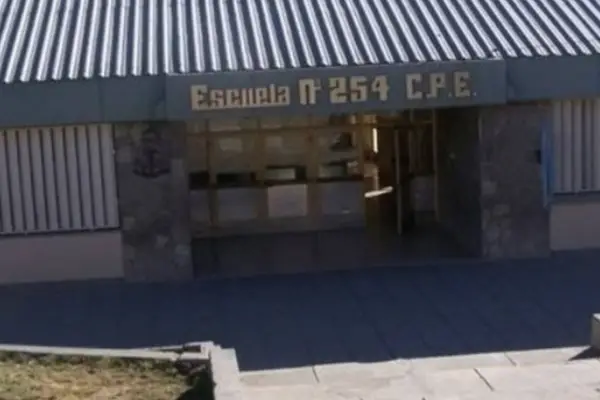 Neuquén: una familia pidió $6 millones por la fractura de su hija en una escuela y la Justicia ordenó pagar $175 millones