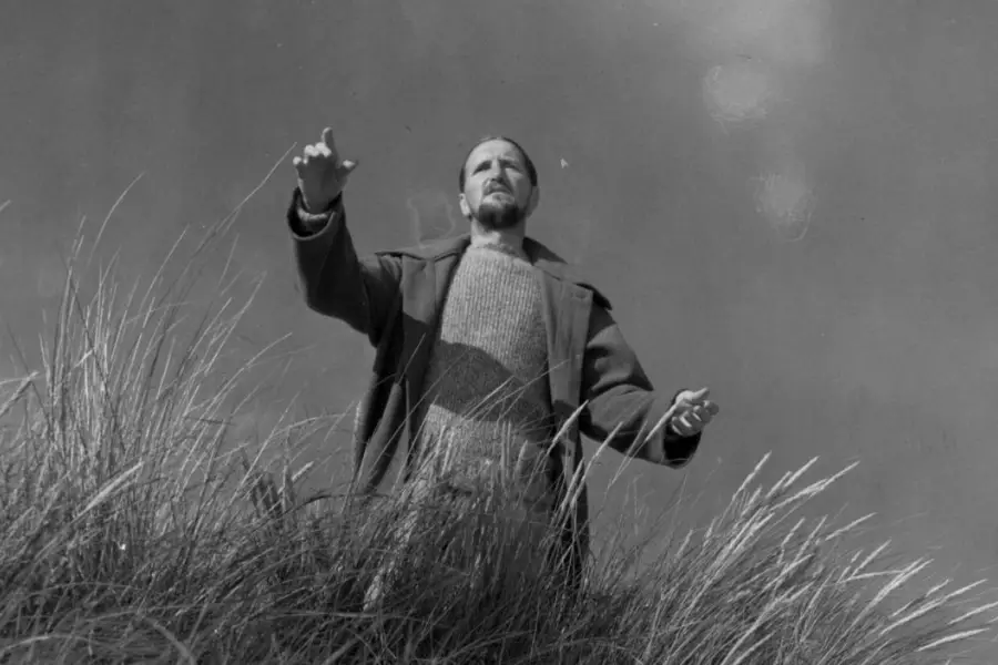 Cine: Yorgos Lanthimos y Emma Stone regresan en “Bugonia”