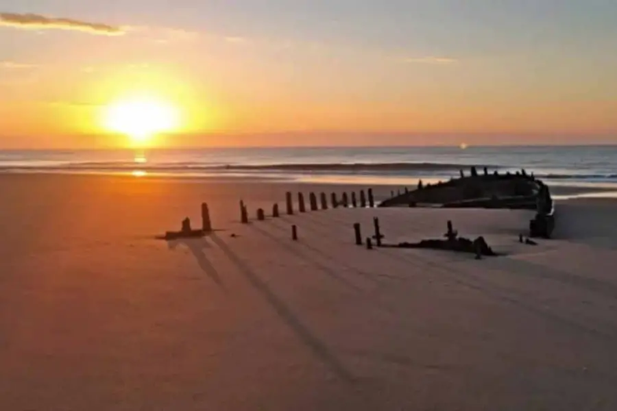 La playa argentina poco conocida que elegía Maradona: qué ofrece Marisol esta temporada