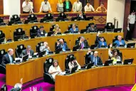 Reforma electoral: la paridad de género llegaría a las listas, pero no al recinto legislativo