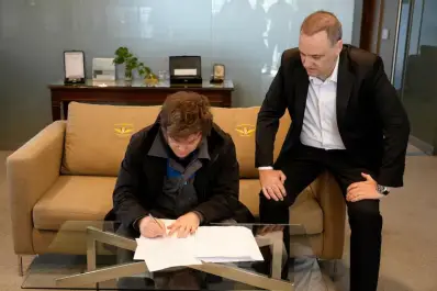 Reforma laboral: el Gobierno mandó un guiño a la CGT y presiona al Congreso