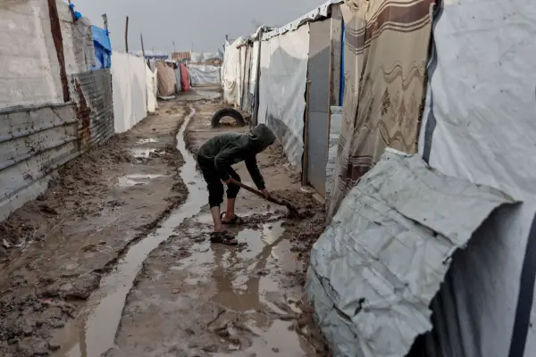 Lluvias torrenciales y vientos le suman más caos a Gaza