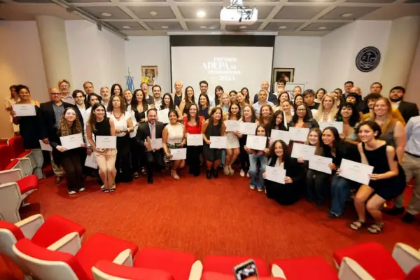 Adepa entregó los premios a la excelencia periodística