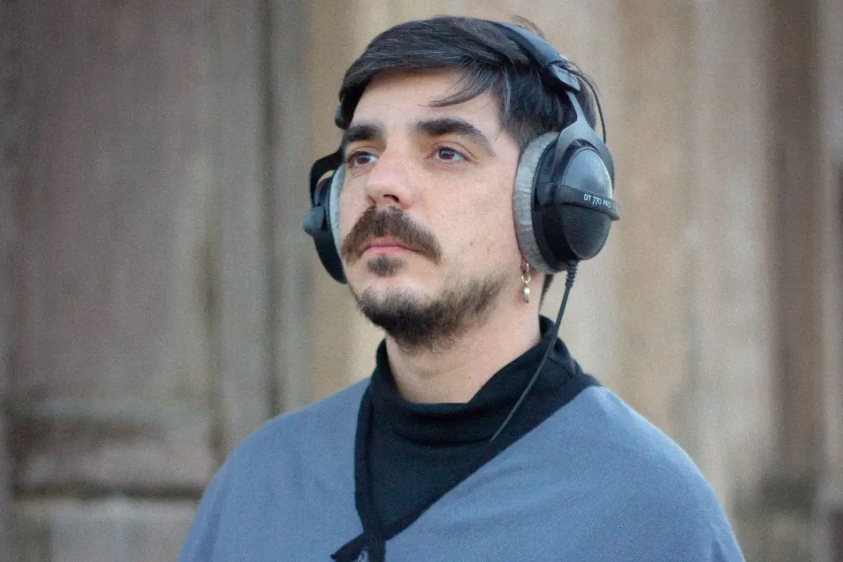 El universo sonoro de San: un viaje íntimo gestado en un estudio casero de San Pedro de Colalao