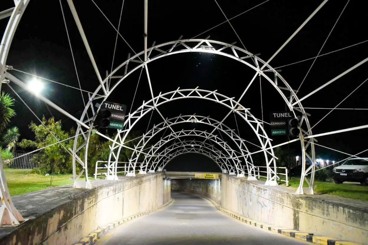 EN EL INTERIOR. Una de las metas es evitar las filtraciones en los túneles.