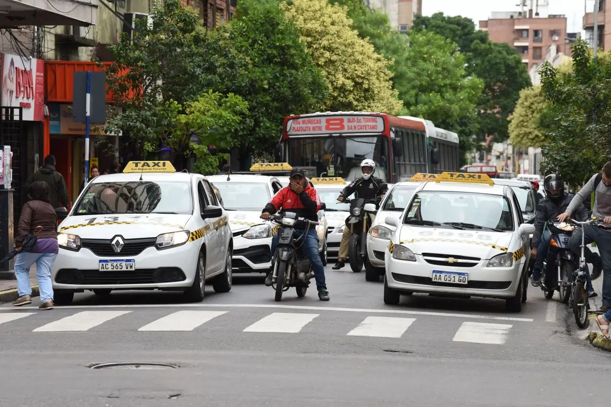 TRÁNSITO CAÓTICO. La iniciativa busca mejorar la seguridad vial.