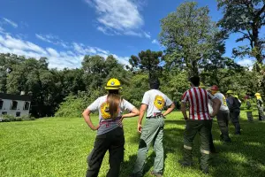La UNT capacitó brigadistas contra incendios forestales
