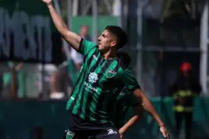 Atlético acelera por su segundo refuerzo: quién es el futbolista que quiere Hugo Colace para reforzar el ataque