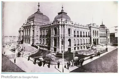 Recuerdos fotográficos: así crecieron las palmeras de la Casa de Gobierno