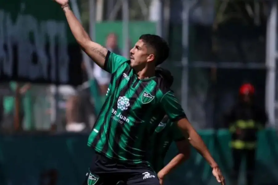 SU MEJOR RENDIMIENTO. En la temporada 2024, jugando para San Martín de San Juan, Funez marcó 10 tantos en 20 partidos y logró el ascenso a Primera.