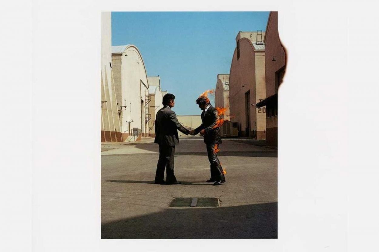 EN LLAMAS. Protagonizada por Ronnie Rondell y Danny Rogers, la foto terminó en la tapa del disco.