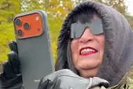 Con 76 años y entrevistas en Nueva York, logró captar la atención de la Generación Z en TikTok