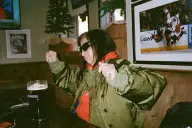 Con 76 años y entrevistas en Nueva York, logró captar la atención de la Generación Z en TikTok