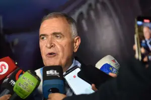 Con salarios, aguinaldo y bono, la Provincia inyectará casi $500.000 millones