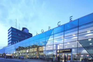Los viajes con escala en Lima tienen un sobrecosto por una tarifa especial