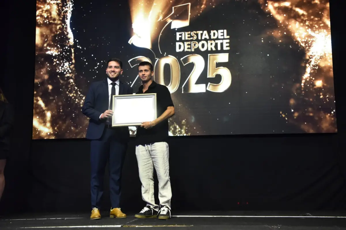 PRESENTE Y FUTURO. Ignacio Nardolillo se consolida como una de las grandes promesas del hockey argentino.