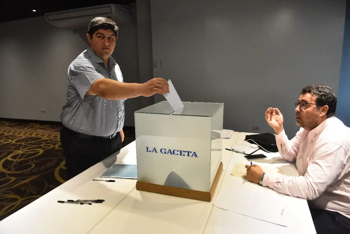 DEBUT. Darío Conticello, gerente de Carreras del hipódromo tucumano, integró por primera vez el jurado..