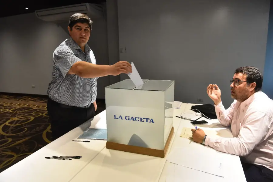 DEBUT. Darío Conticello, gerente de Carreras del hipódromo tucumano, integró por primera vez el jurado..